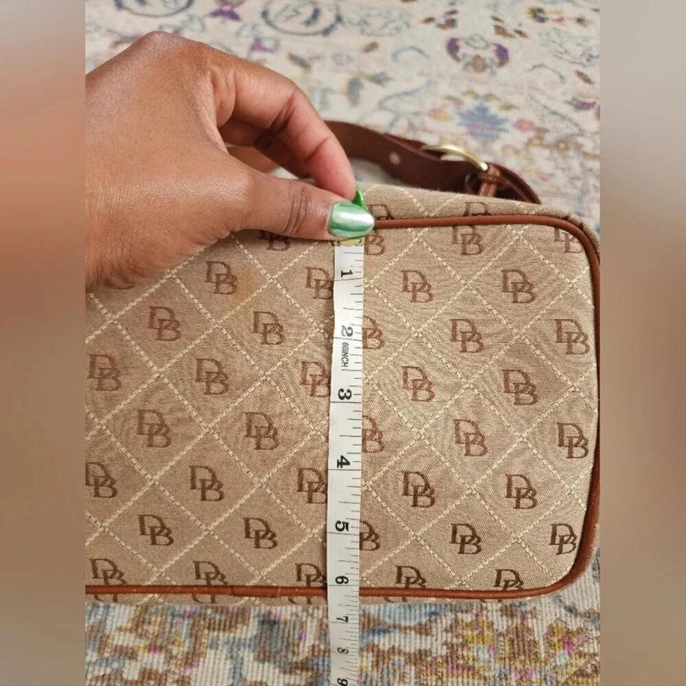 Dooney Bourke Women's Brown Signature Canvas Bucket Purse - Picture 4 of 8